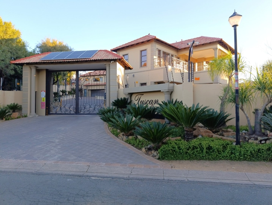 5 Bedroom Property for Sale in Kiepersol Free State